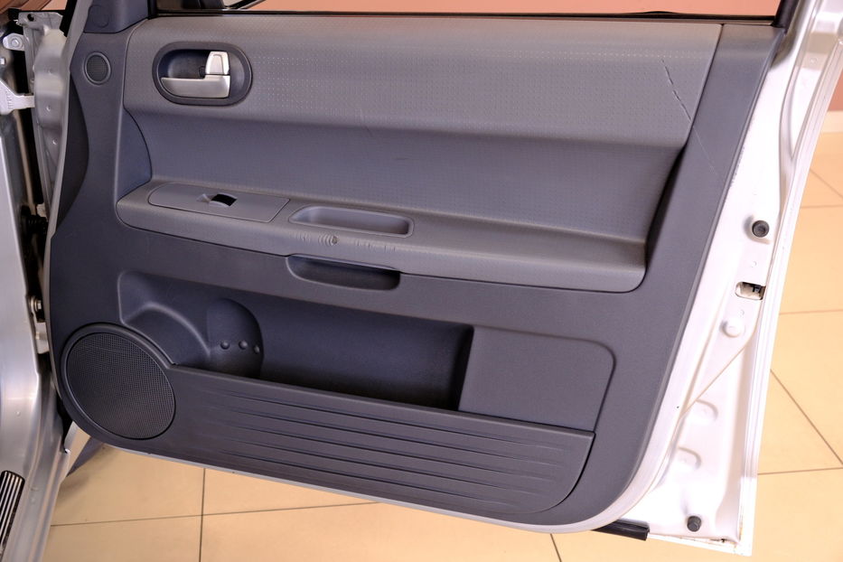 Продам Mitsubishi Colt 2005 года в Одессе