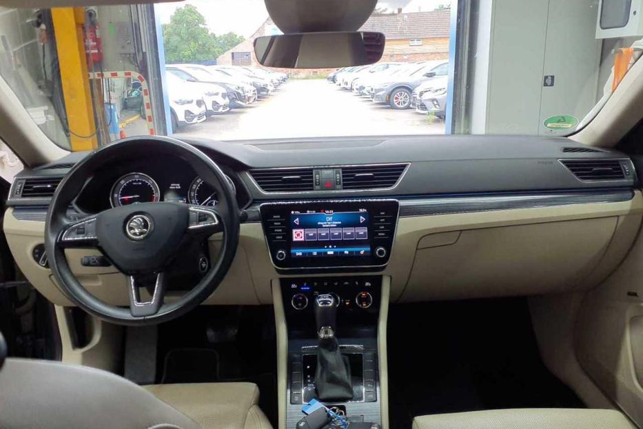 Продам Skoda Superb Edition ціла v1451 2020 года в Луцке