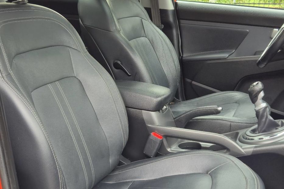 Продам Kia Sportage Full  2012 года в Львове