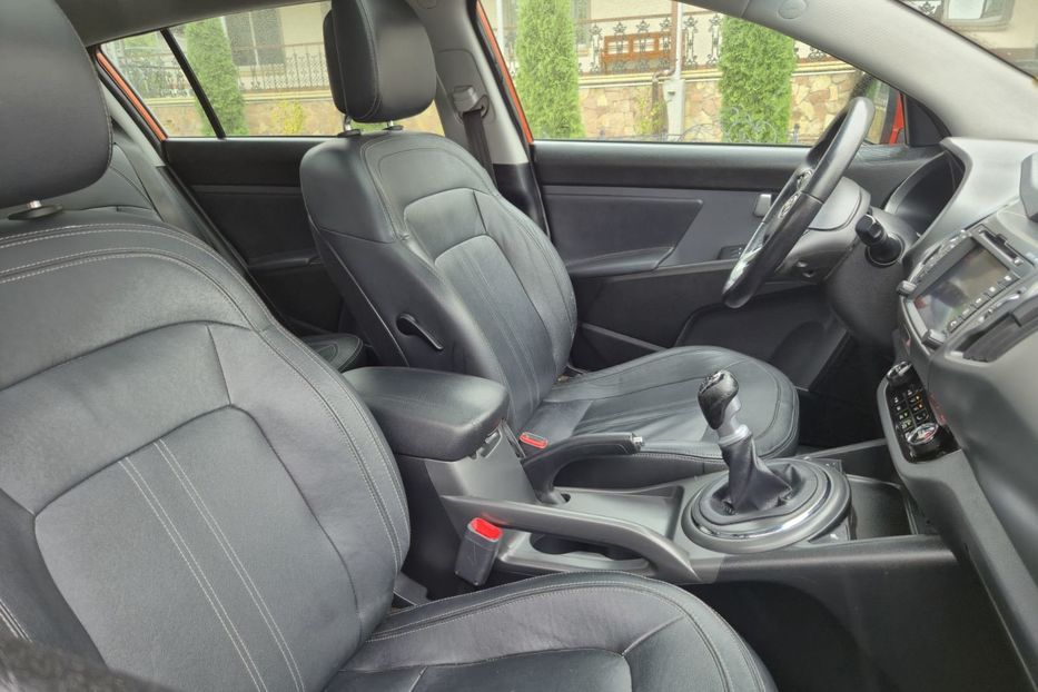 Продам Kia Sportage Full  2012 года в Львове