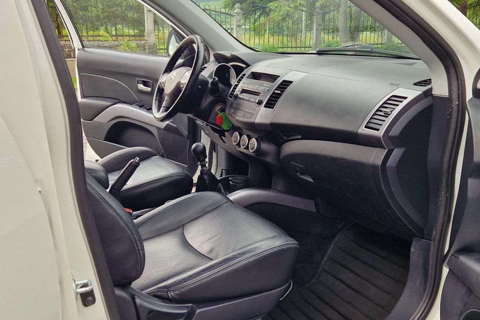 Продам Citroen C-Crosser 4×4 2008 года в Львове