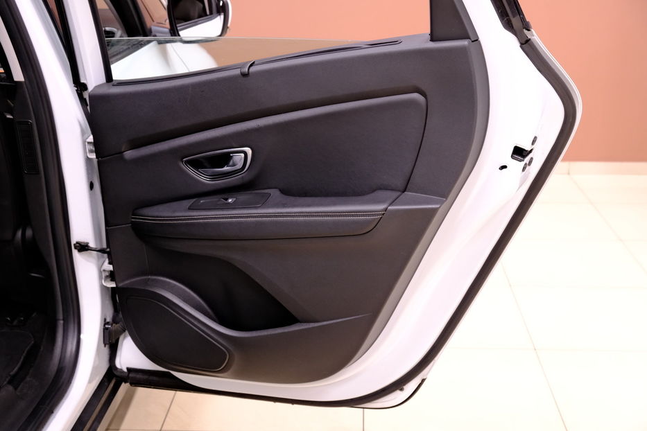 Продам Renault Scenic 2017 года в Одессе