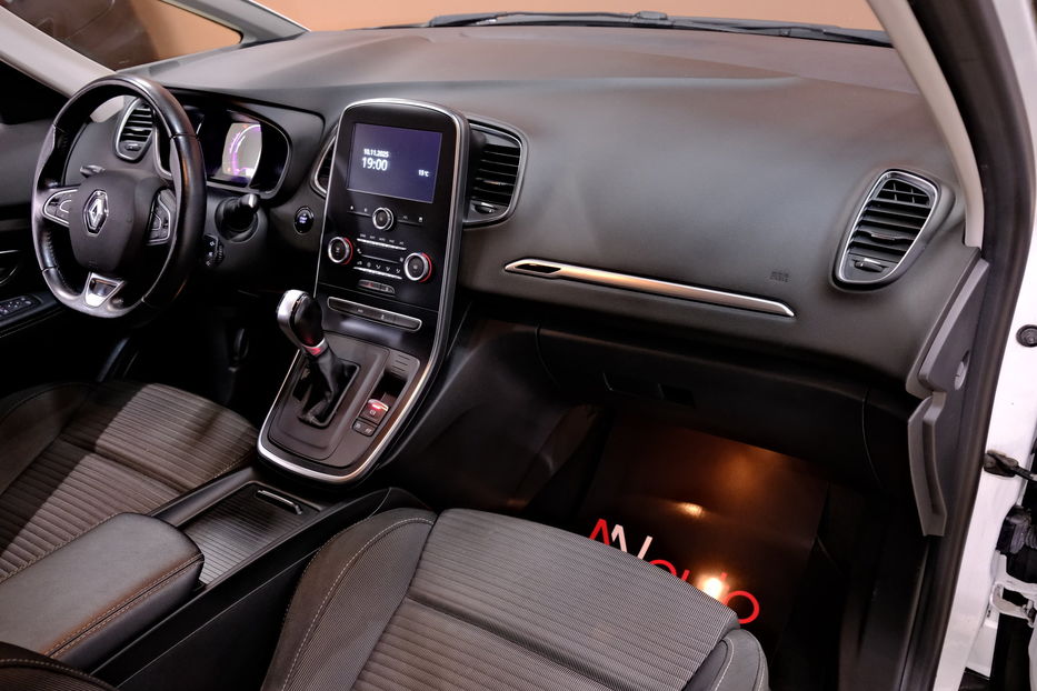 Продам Renault Scenic 2017 года в Одессе