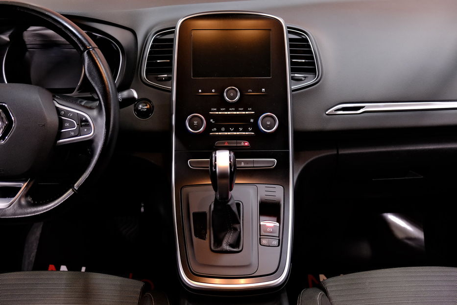 Продам Renault Scenic 2017 года в Одессе