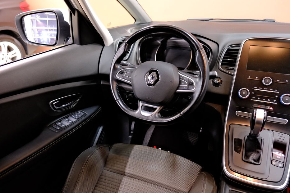 Продам Renault Scenic 2017 года в Одессе