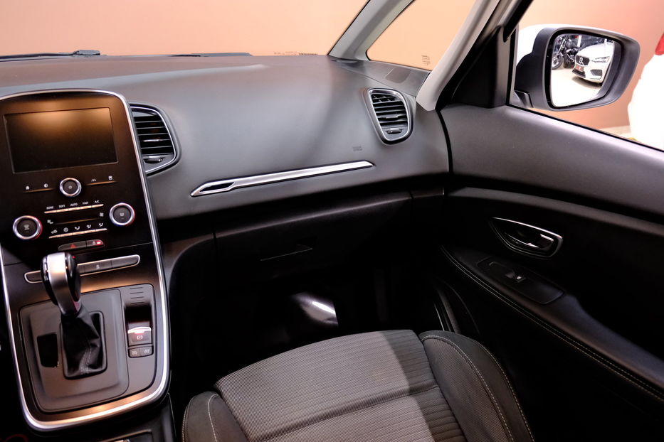 Продам Renault Scenic 2017 года в Одессе