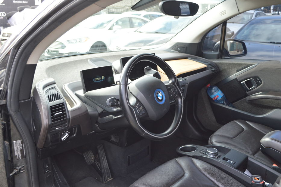 Продам BMW I3 2015 года в Одессе