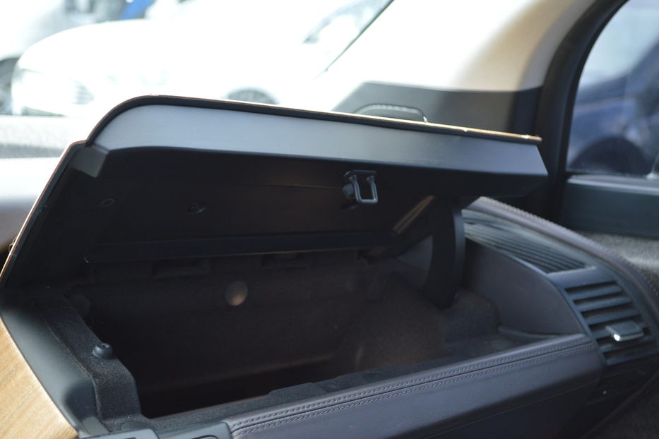 Продам BMW I3 2015 года в Одессе