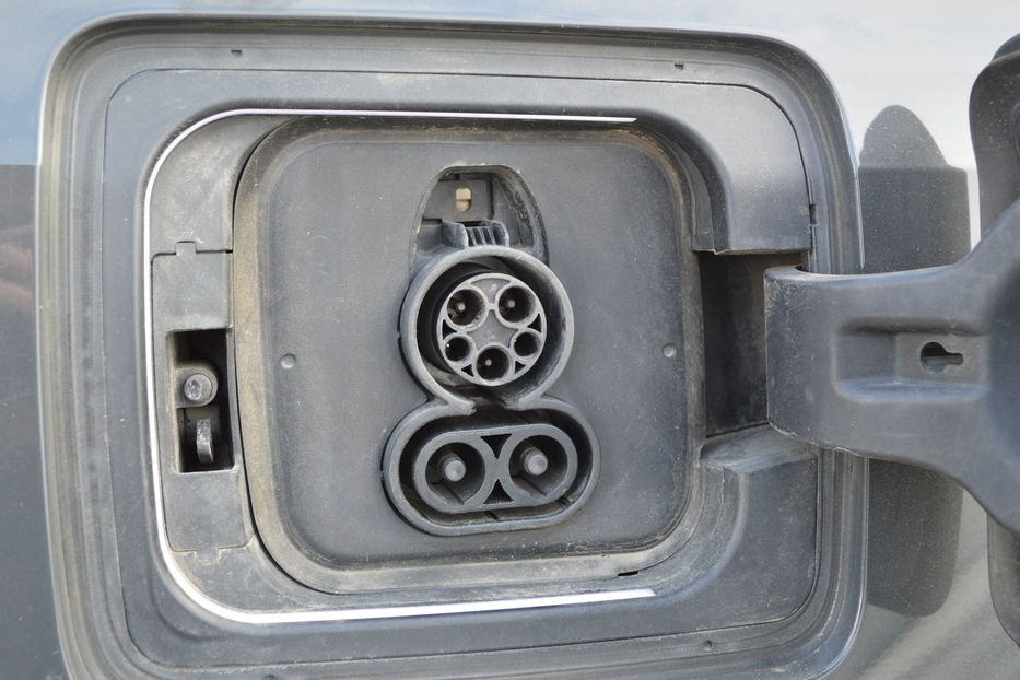 Продам BMW I3 2015 года в Одессе