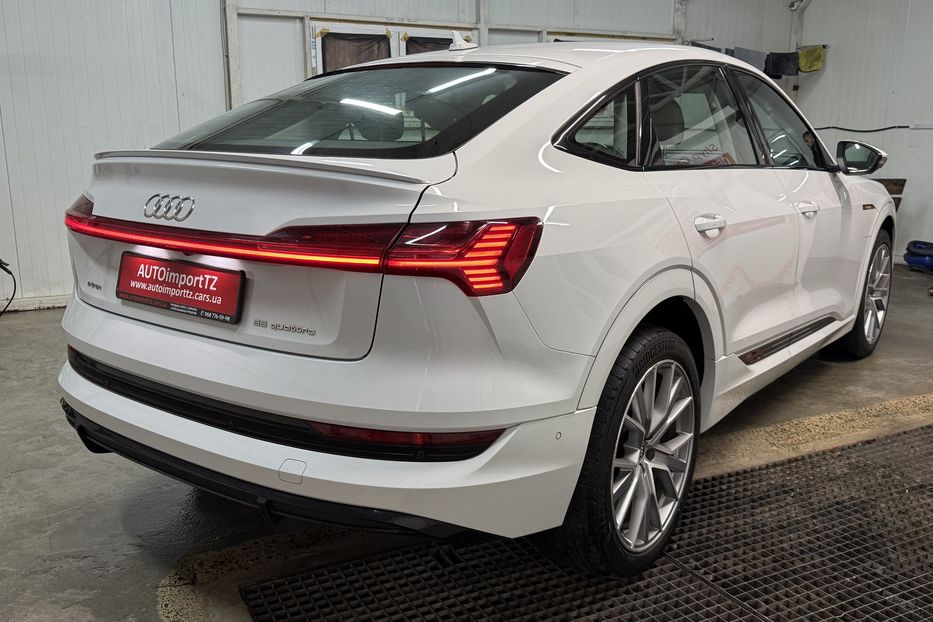 Продам Audi E-Tron Камера360 S-LINE BLACK EDITION 2021 года в Львове