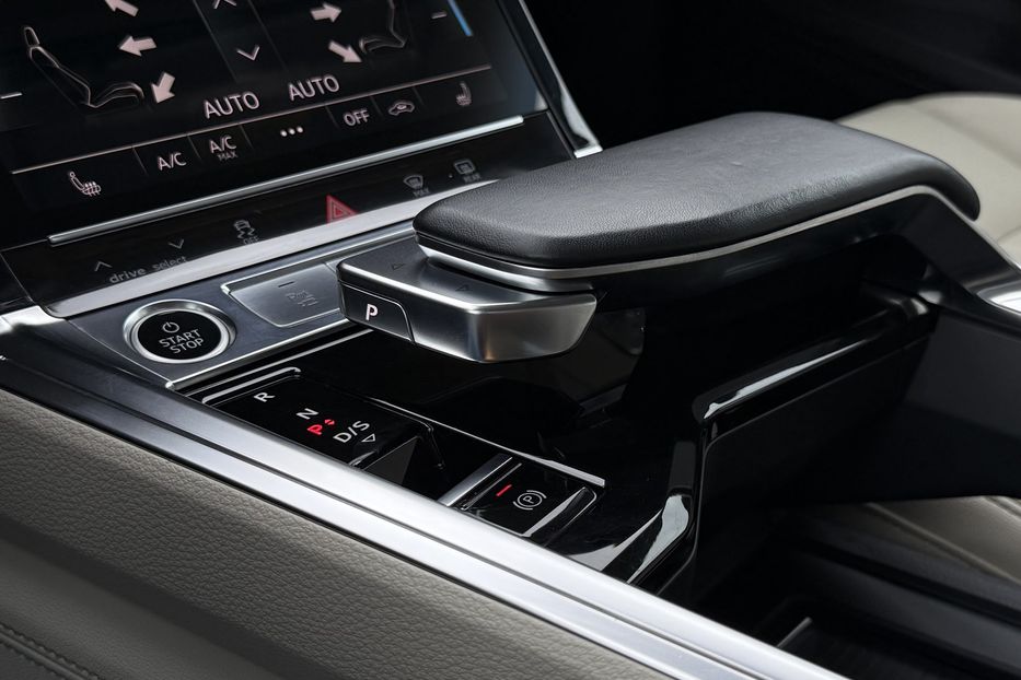 Продам Audi E-Tron Камера360 S-LINE BLACK EDITION 2021 года в Львове