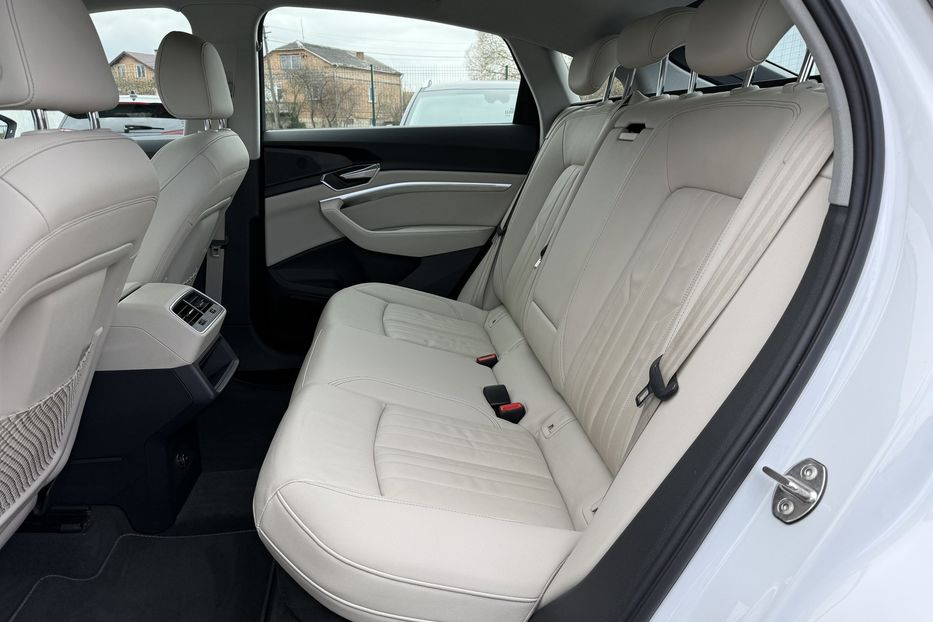 Продам Audi E-Tron Камера360 S-LINE BLACK EDITION 2021 года в Львове