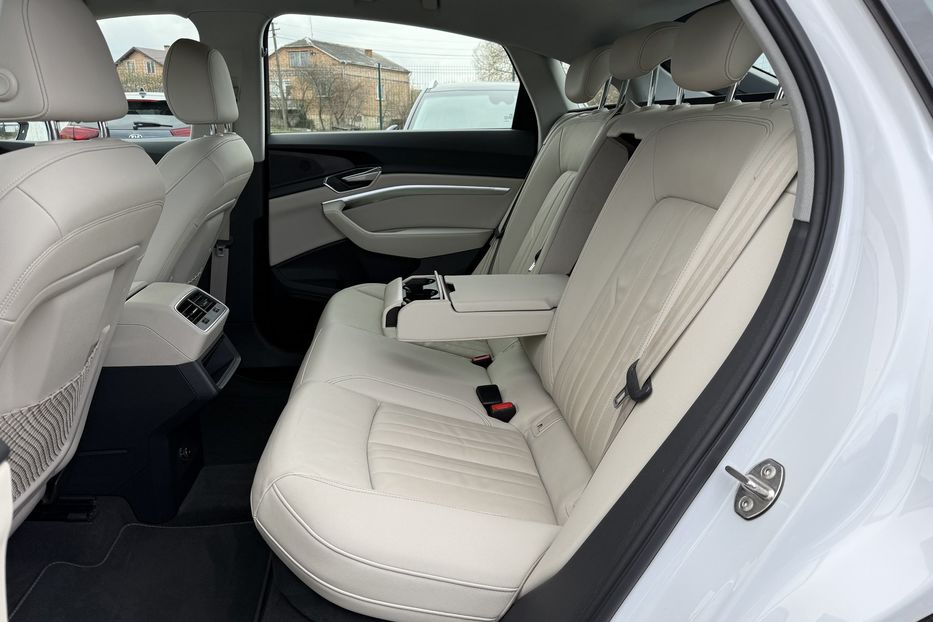 Продам Audi E-Tron Камера360 S-LINE BLACK EDITION 2021 года в Львове