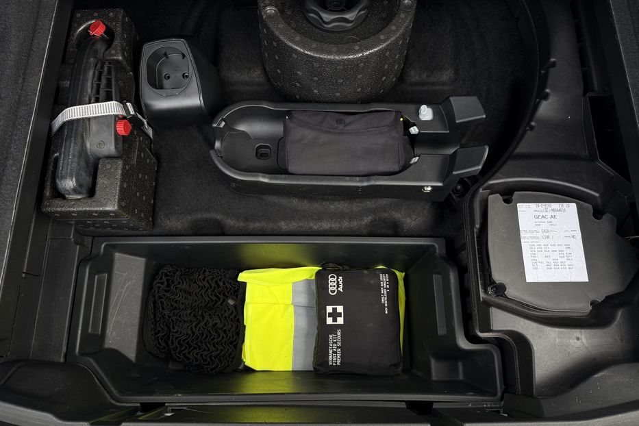 Продам Audi E-Tron Камера360 S-LINE BLACK EDITION 2021 года в Львове