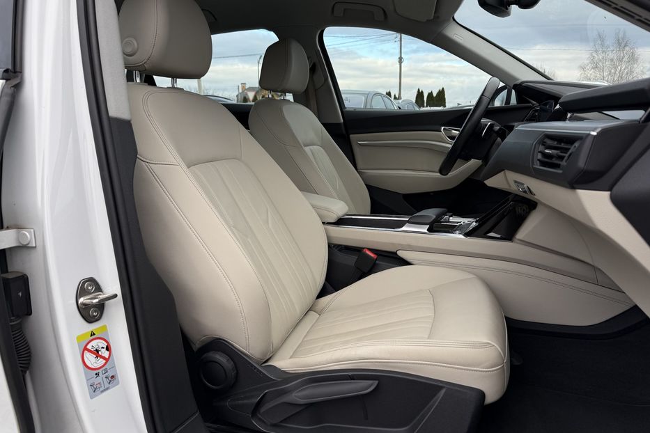 Продам Audi E-Tron Камера360 S-LINE BLACK EDITION 2021 года в Львове