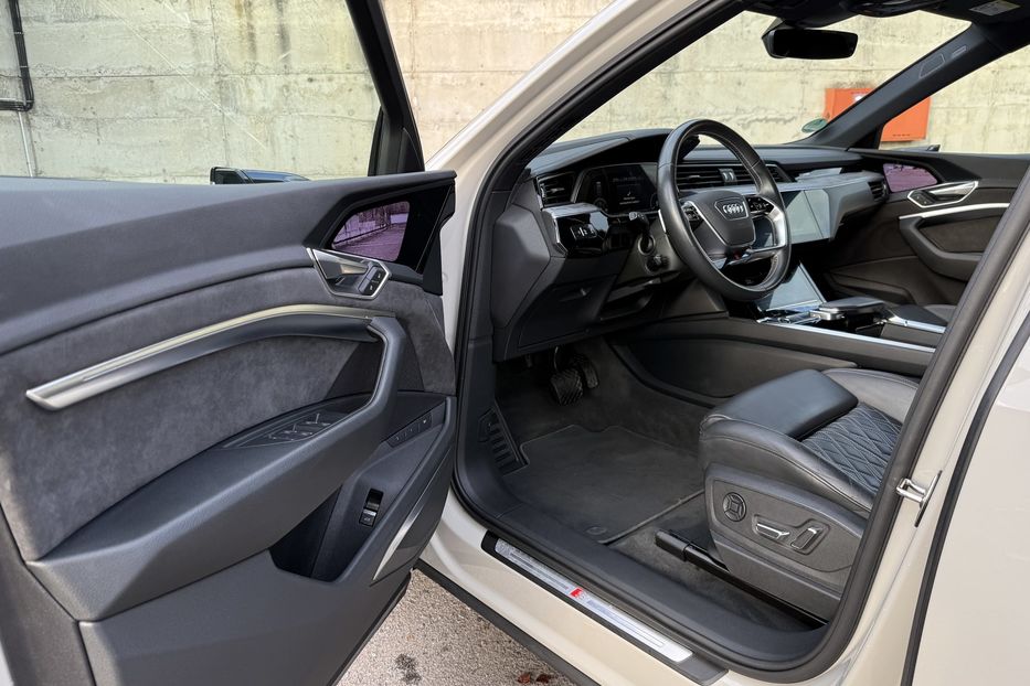 Продам Audi E-Tron Sportback 55 S-line Рівне 2021 года в Ровно