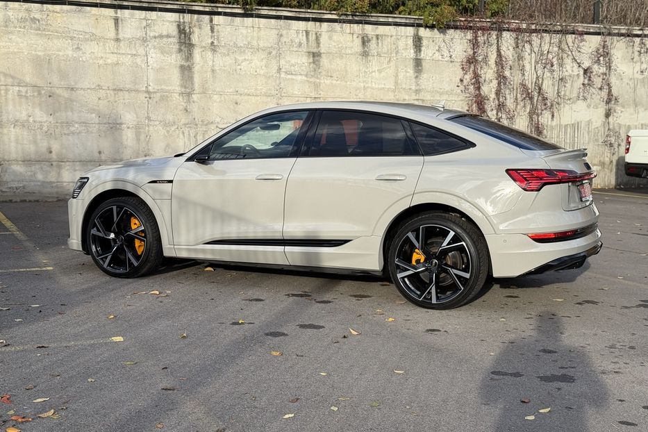 Продам Audi E-Tron Sportback 55 S-line Рівне 2021 года в Ровно
