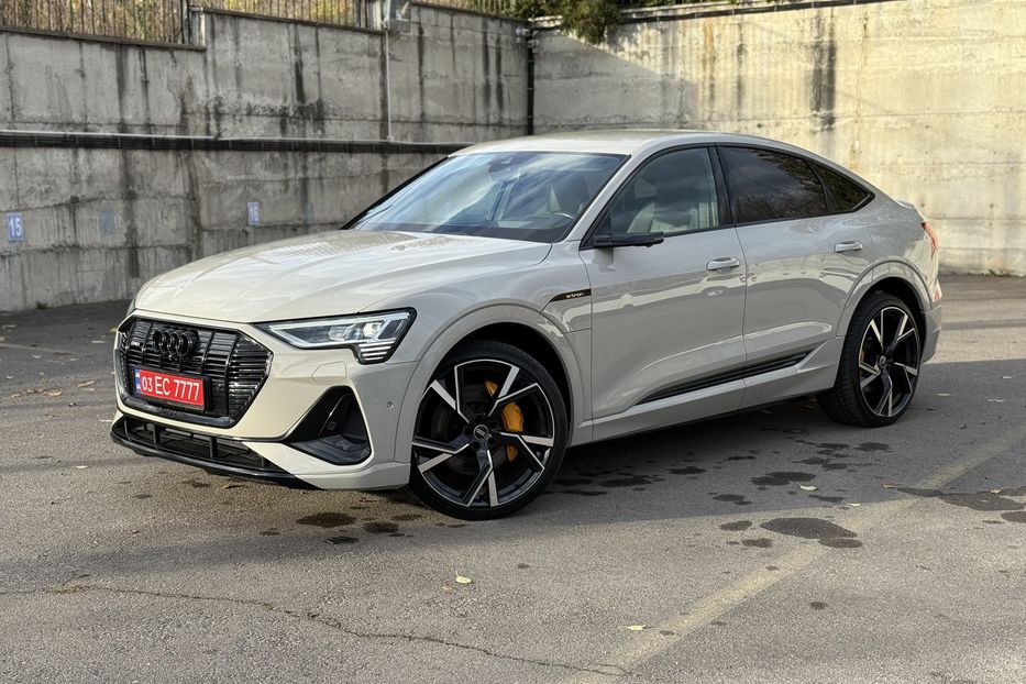 Продам Audi E-Tron Sportback 55 S-line Рівне 2021 года в Ровно