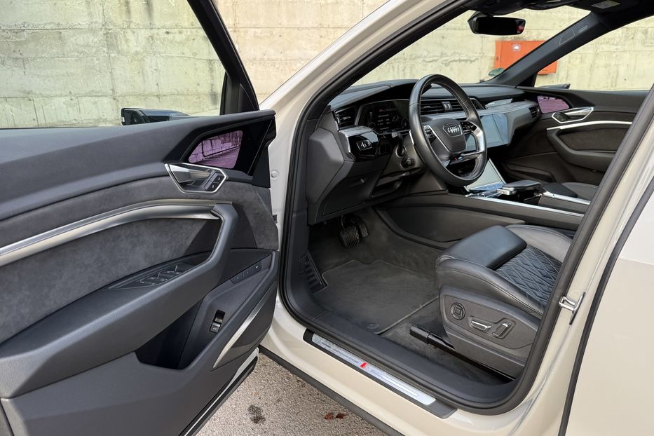 Продам Audi E-Tron Sportback 55 S-line Рівне 2021 года в Ровно