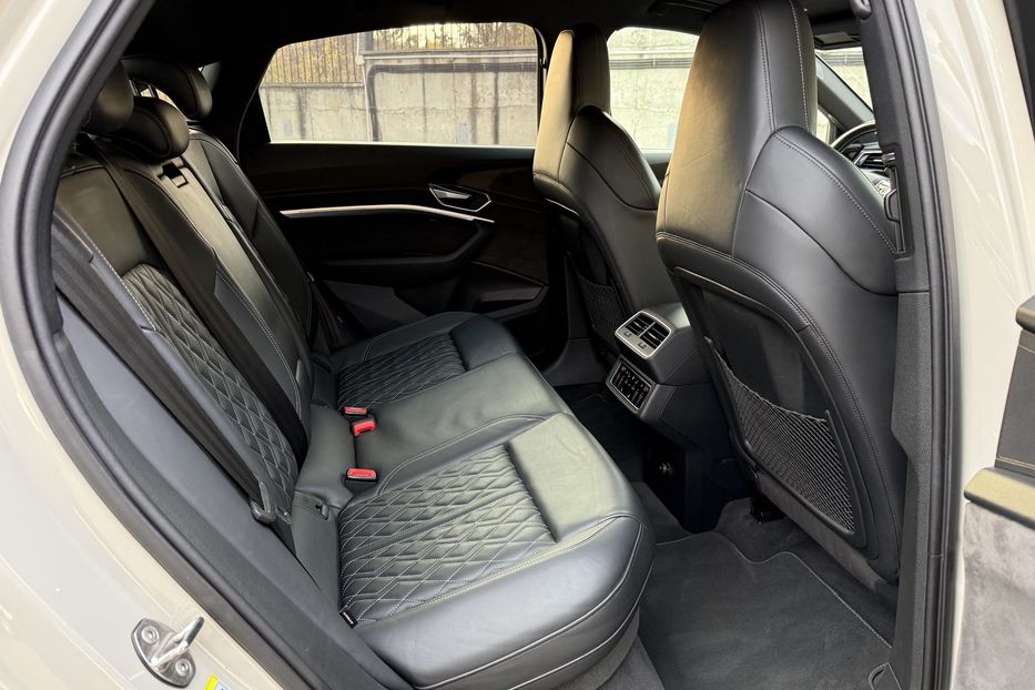 Продам Audi E-Tron Sportback 55 S-line Рівне 2021 года в Ровно