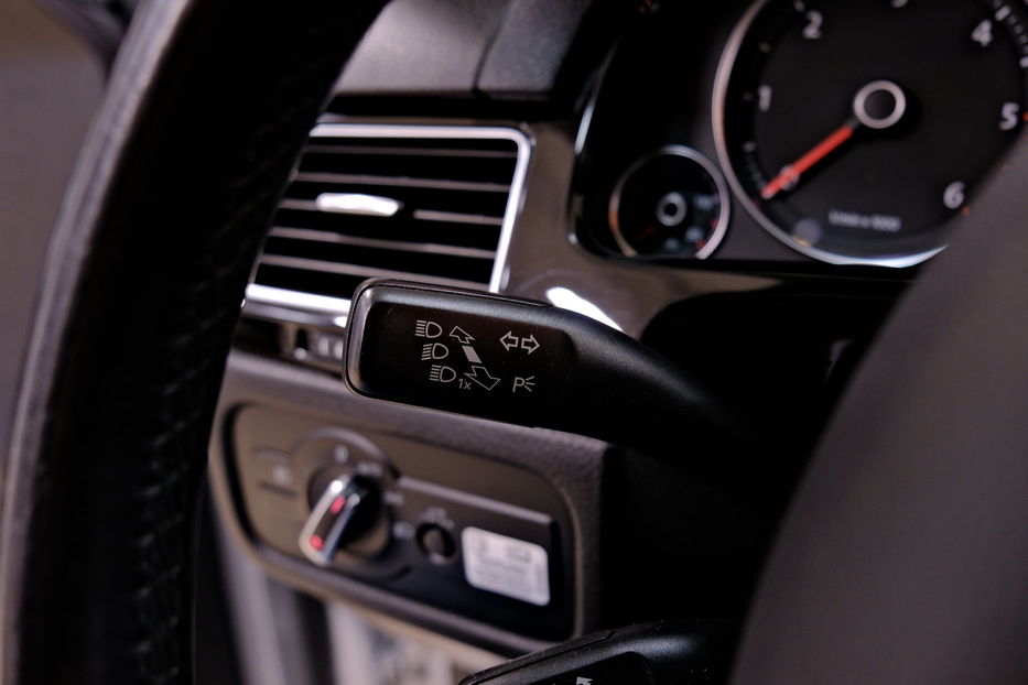 Продам Volkswagen Touareg 2013 года в Одессе