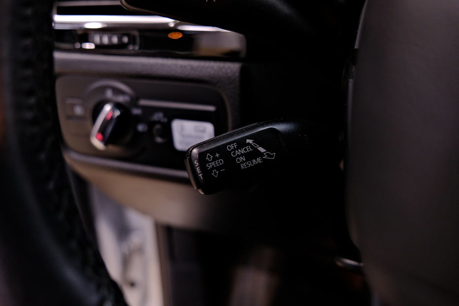 Продам Volkswagen Touareg 2013 года в Одессе