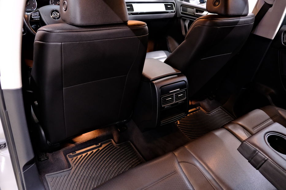 Продам Volkswagen Touareg 2013 года в Одессе