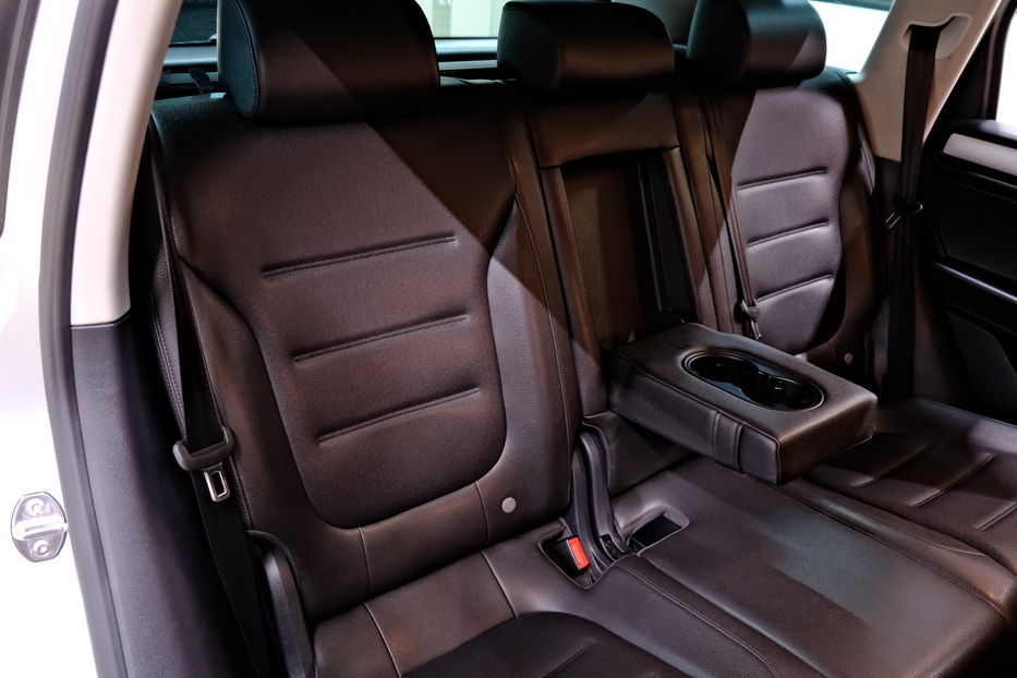 Продам Volkswagen Touareg 2013 года в Одессе