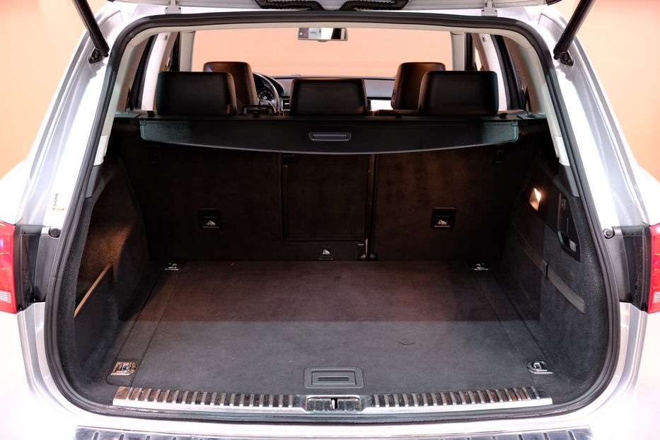 Продам Volkswagen Touareg 2013 года в Одессе