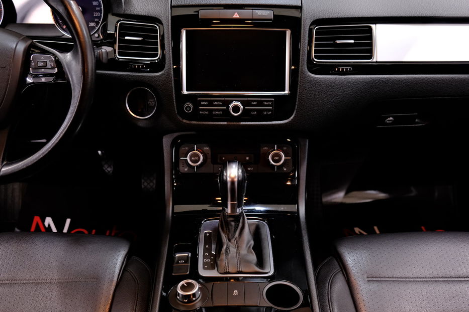 Продам Volkswagen Touareg 2013 года в Одессе