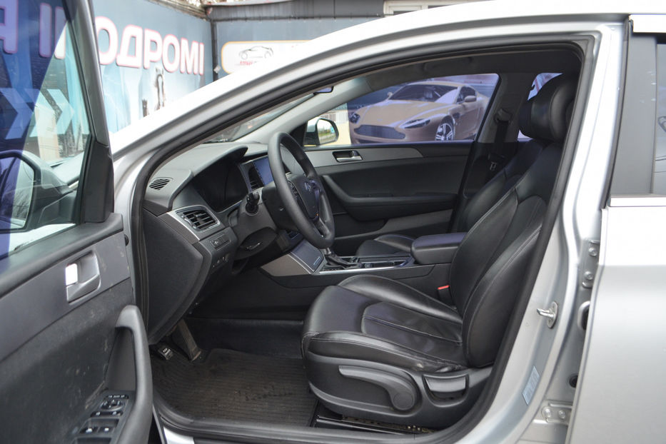 Продам Hyundai Sonata Lpi 2017 года в Киеве
