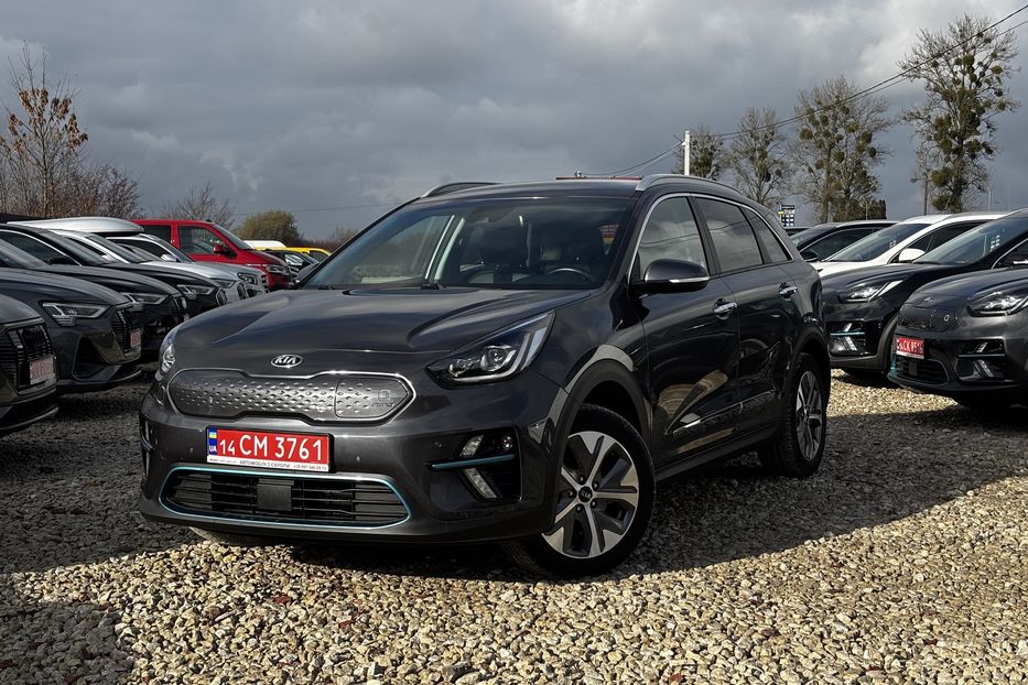 Продам Kia Niro 64 KW авто у Львові  2020 года в Львове