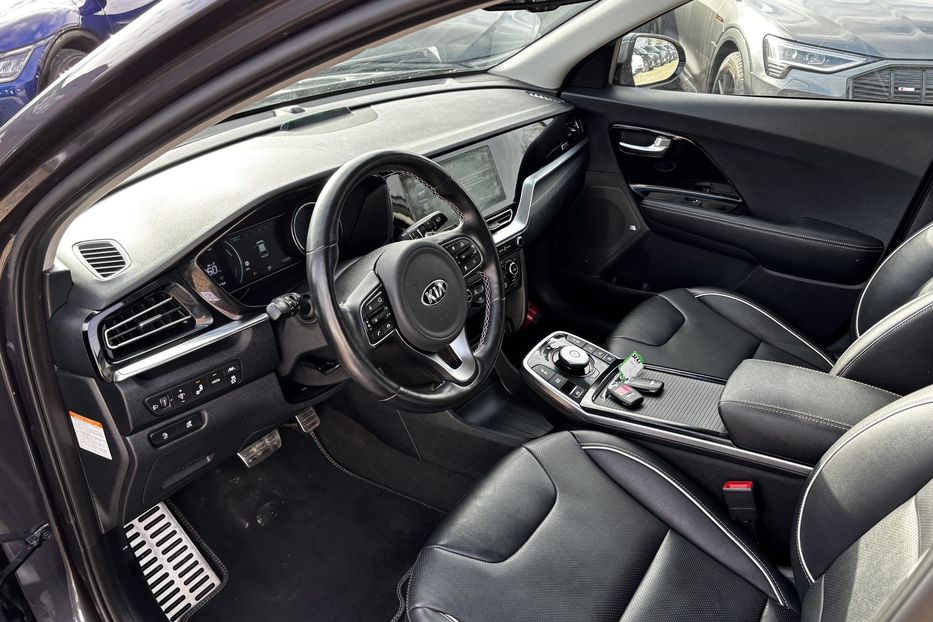 Продам Kia Niro 64 KW авто у Львові  2020 года в Львове