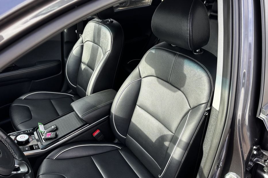 Продам Kia Niro 64 KW авто у Львові  2020 года в Львове