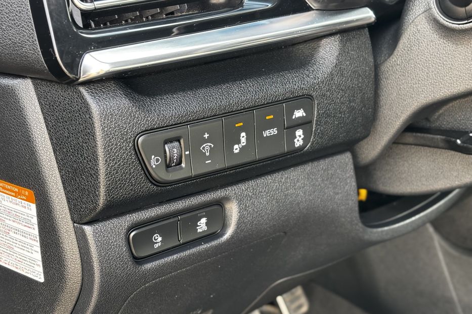 Продам Kia Niro 64 KW авто у Львові  2020 года в Львове