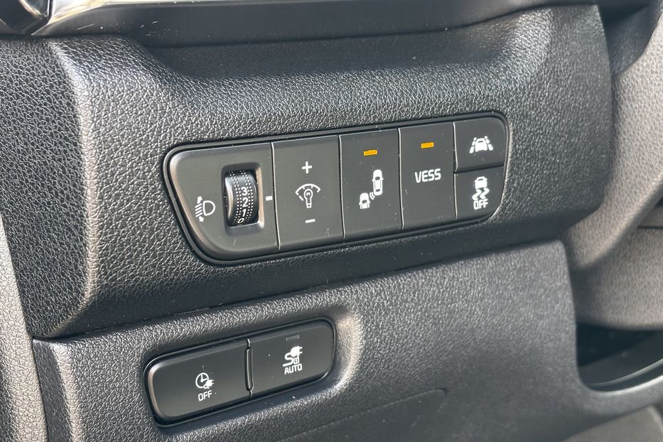 Продам Kia Niro 64 KW авто у Львові  2020 года в Львове