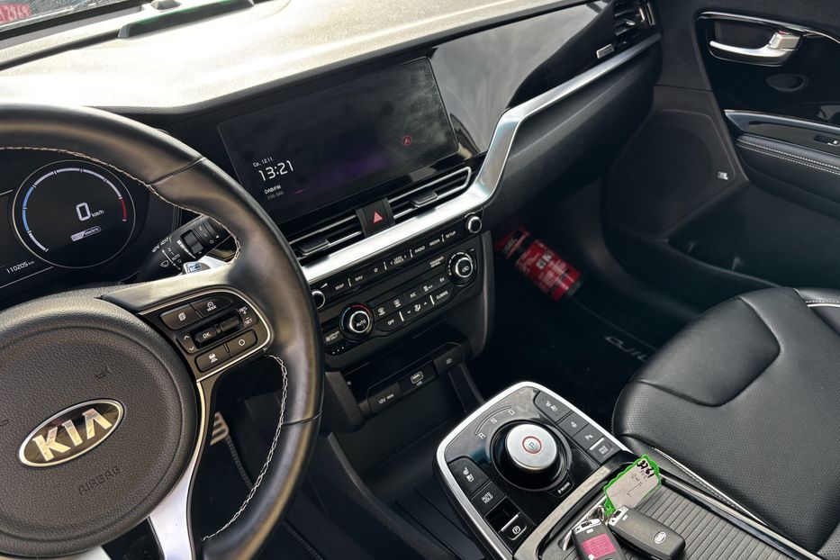Продам Kia Niro 64 KW авто у Львові  2020 года в Львове