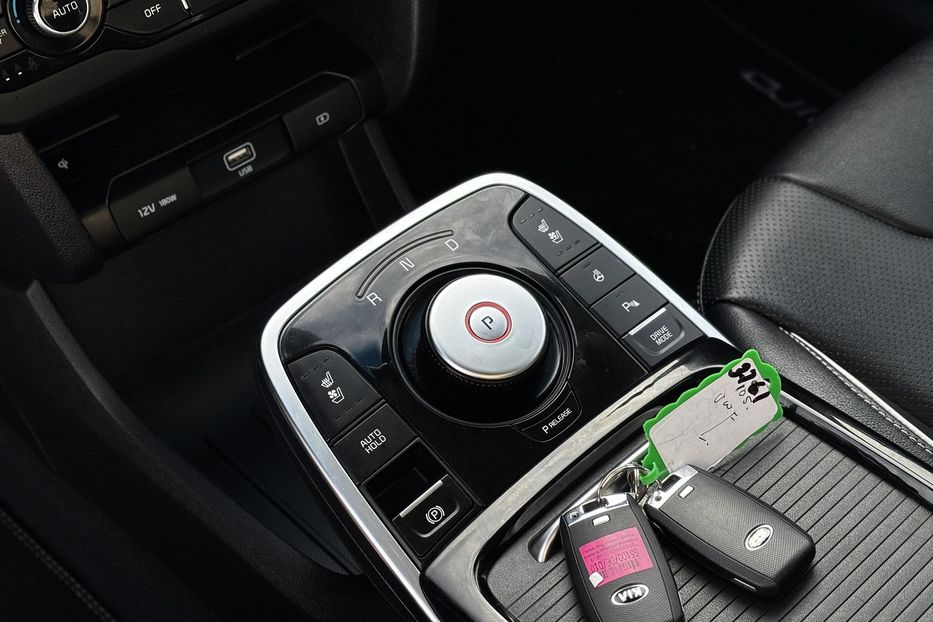 Продам Kia Niro 64 KW авто у Львові  2020 года в Львове