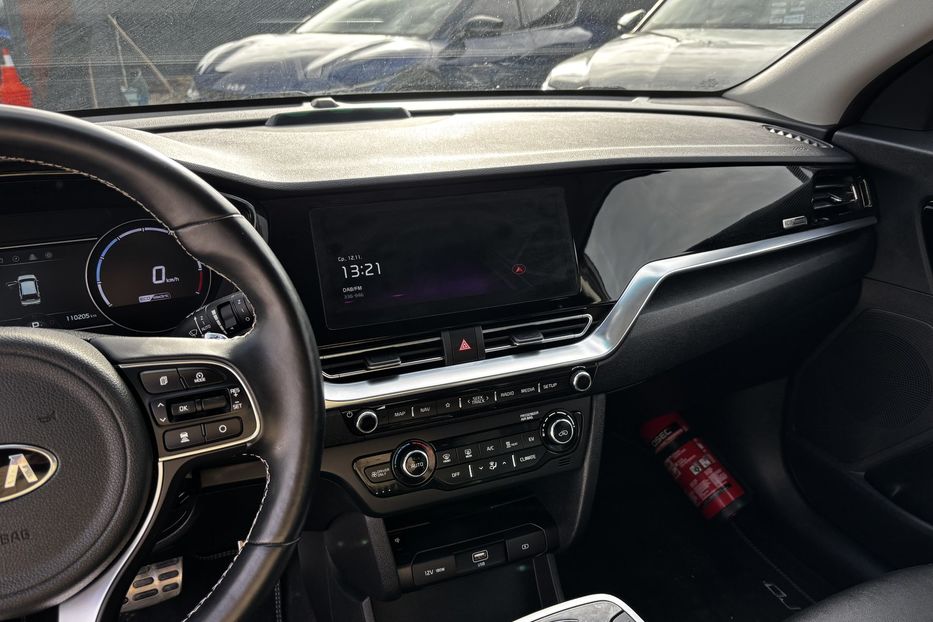 Продам Kia Niro 64 KW авто у Львові  2020 года в Львове