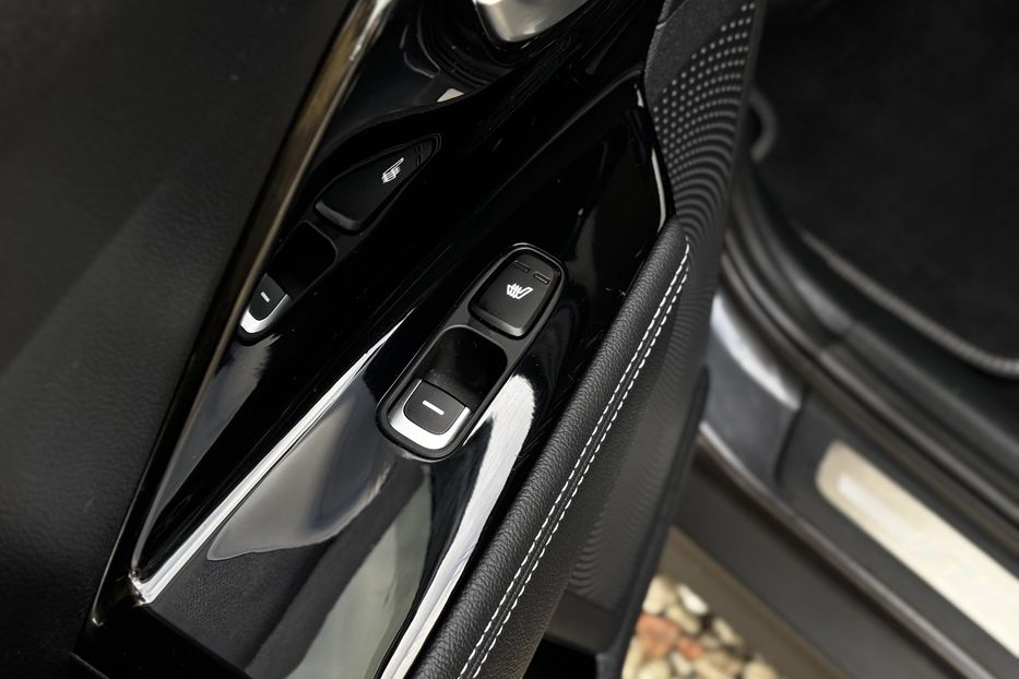 Продам Kia Niro 64 KW авто у Львові  2020 года в Львове