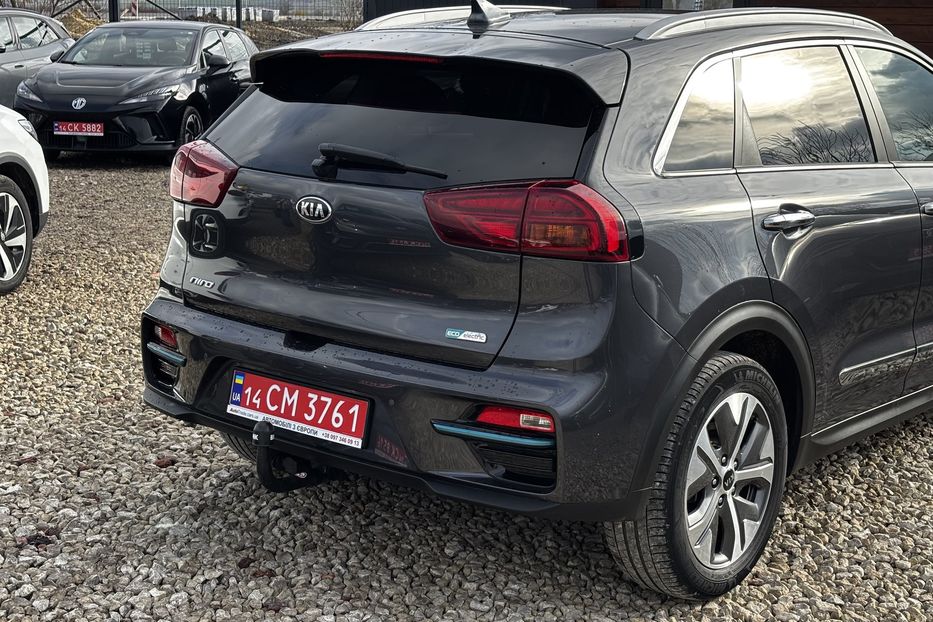 Продам Kia Niro 64 KW авто у Львові  2020 года в Львове