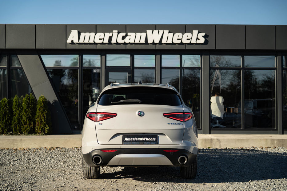 Продам Alfa Romeo Stelvio TI 2017 года в Черновцах
