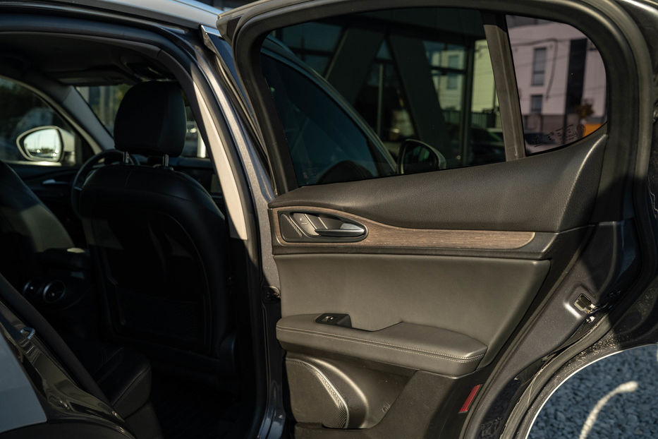 Продам Alfa Romeo Stelvio TI 2017 года в Черновцах