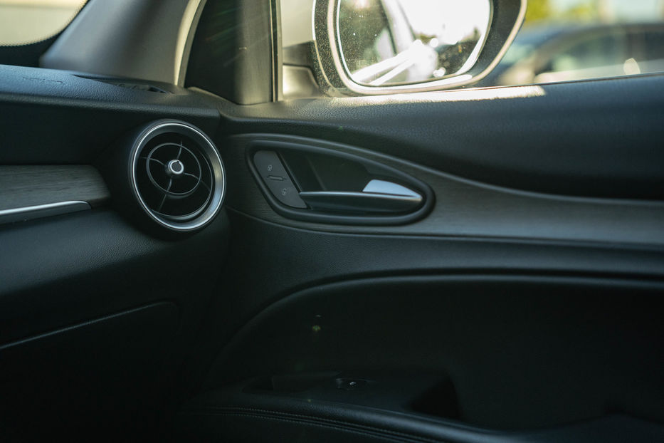 Продам Alfa Romeo Stelvio TI 2017 года в Черновцах