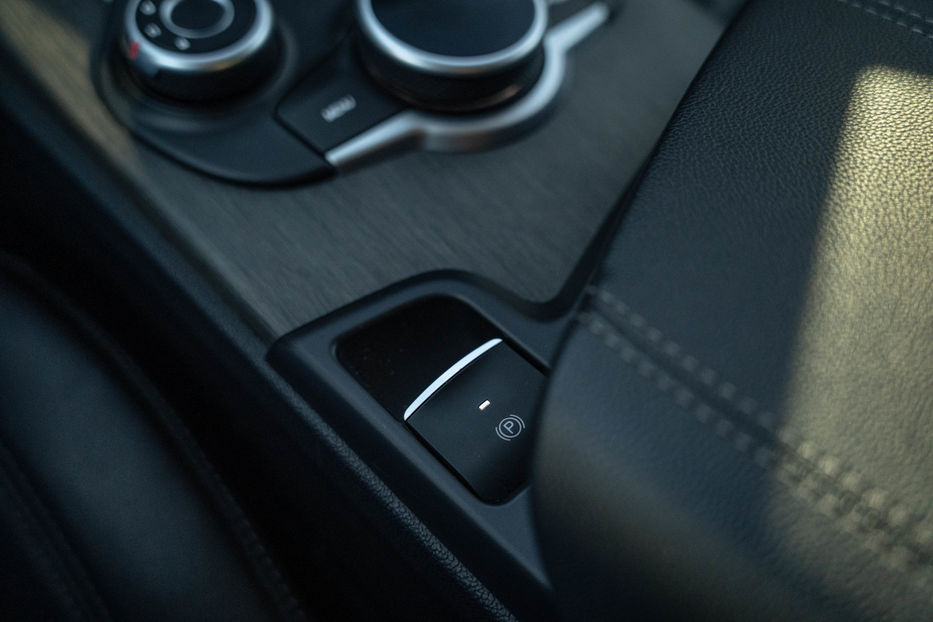 Продам Alfa Romeo Stelvio TI 2017 года в Черновцах