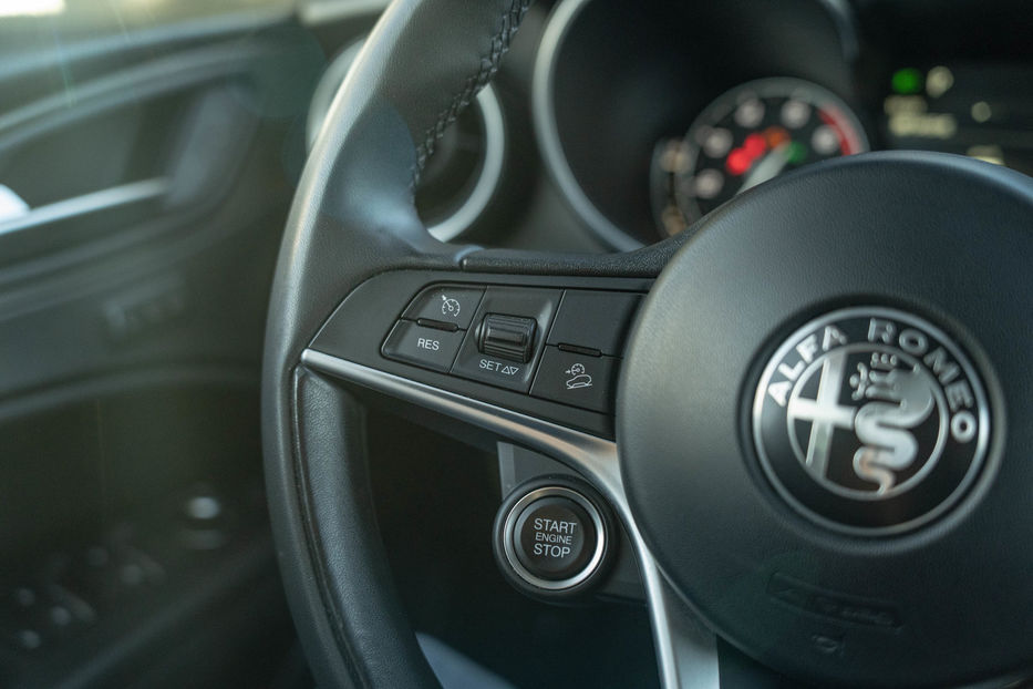 Продам Alfa Romeo Stelvio TI 2017 года в Черновцах