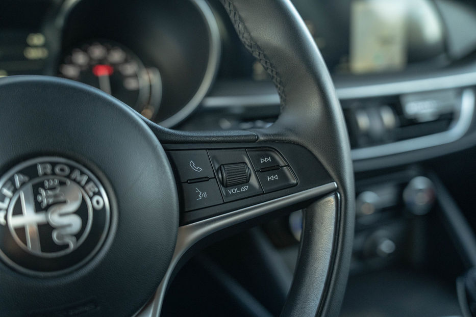 Продам Alfa Romeo Stelvio TI 2017 года в Черновцах