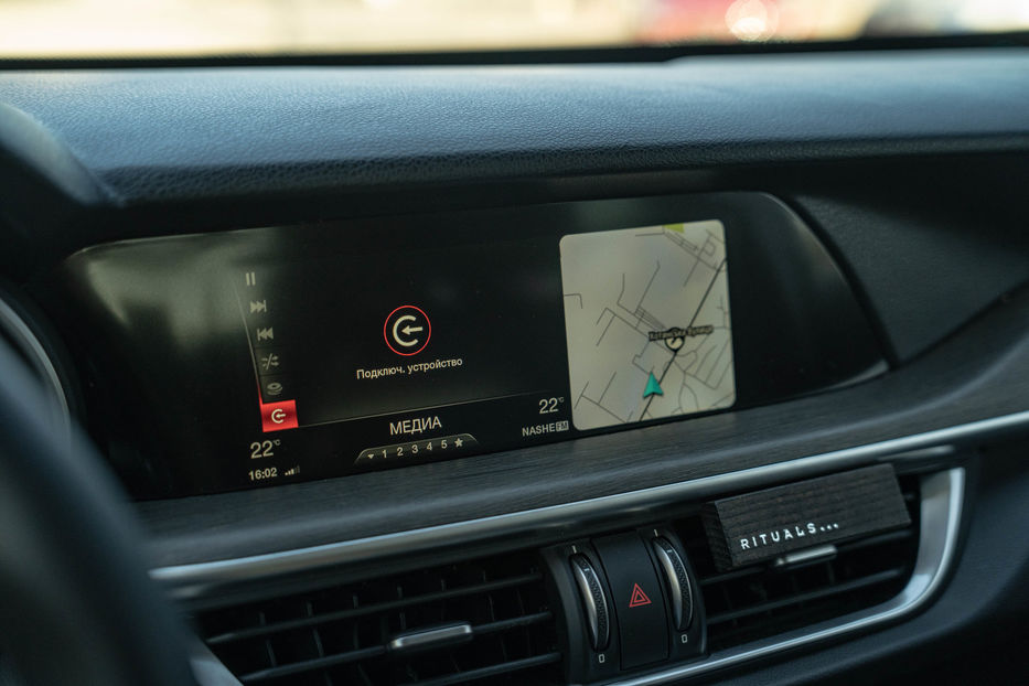 Продам Alfa Romeo Stelvio TI 2017 года в Черновцах