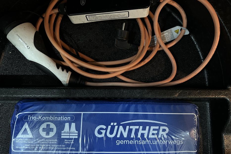 Продам Kia Niro 64 кВт Макс. комплектація 2021 года в Львове