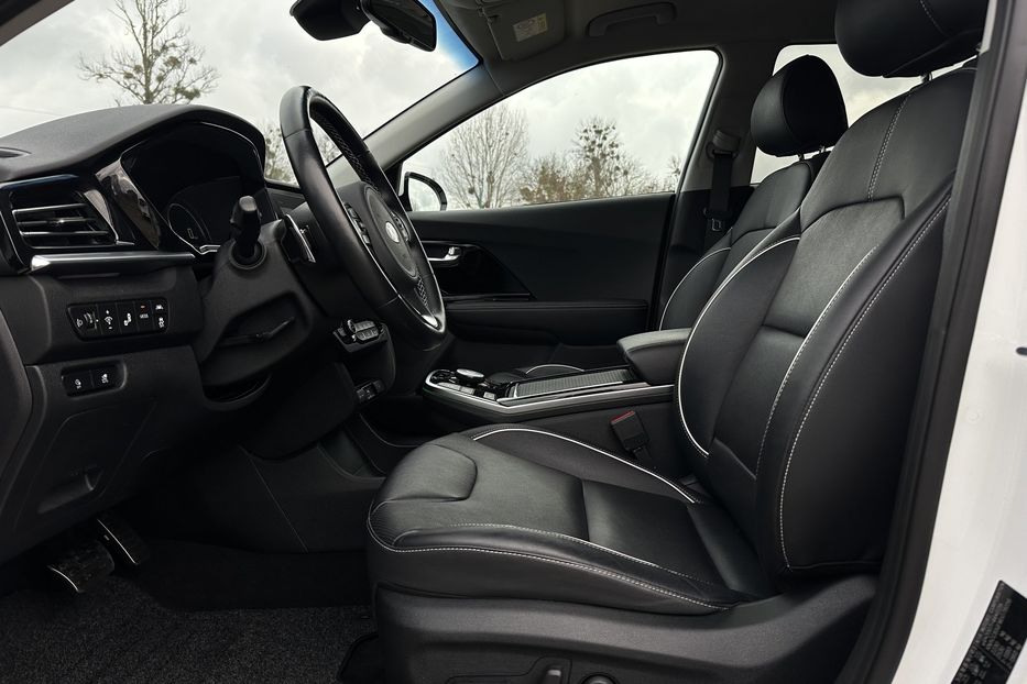 Продам Kia Niro 64 кВт Макс. комплектація 2021 года в Львове